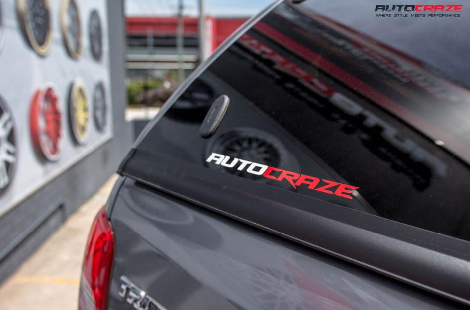 MITSUBISHI TRITON VAPOR MATTE BLACK